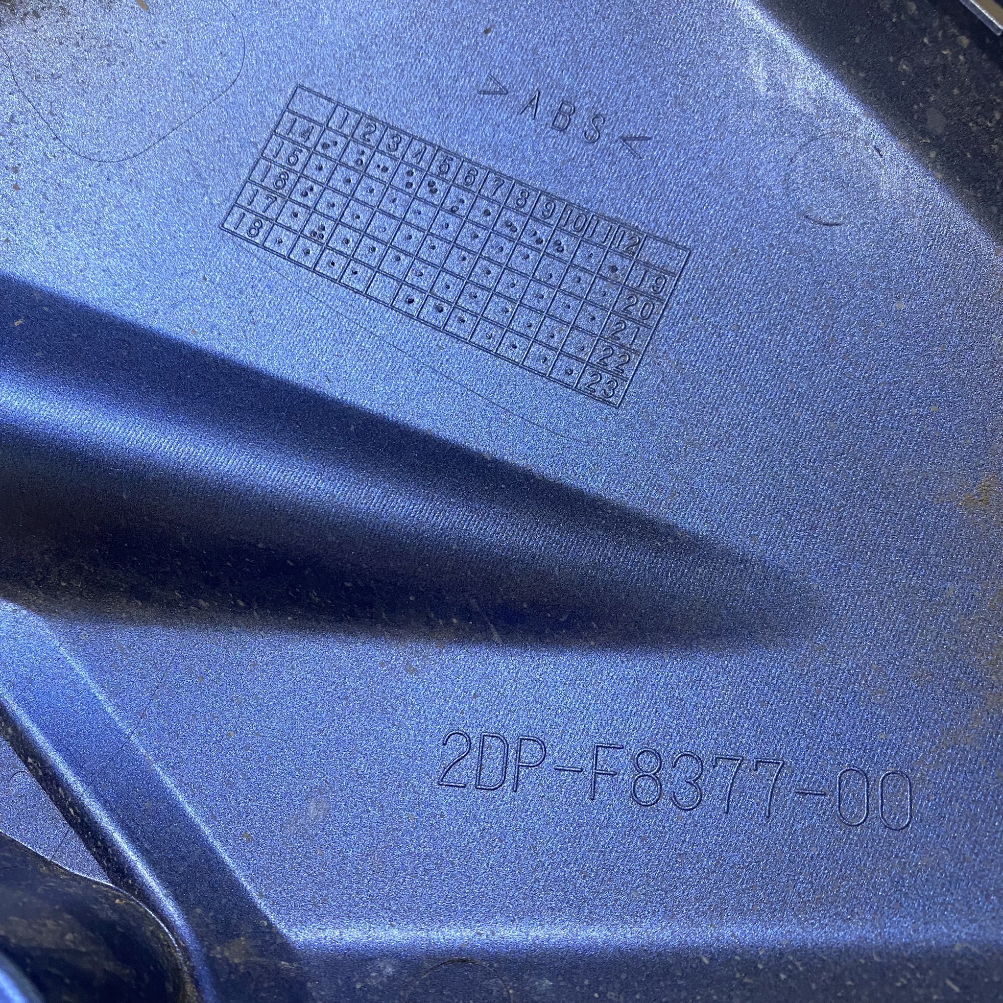 ♻ อะไหล่เก่า ฝาครอบไฟหน้าข้างขวาน้ำเงิน(1177,VPBC5)R รุ่นที่ใช้ 2DPE (2DP-F8377-00-P6)