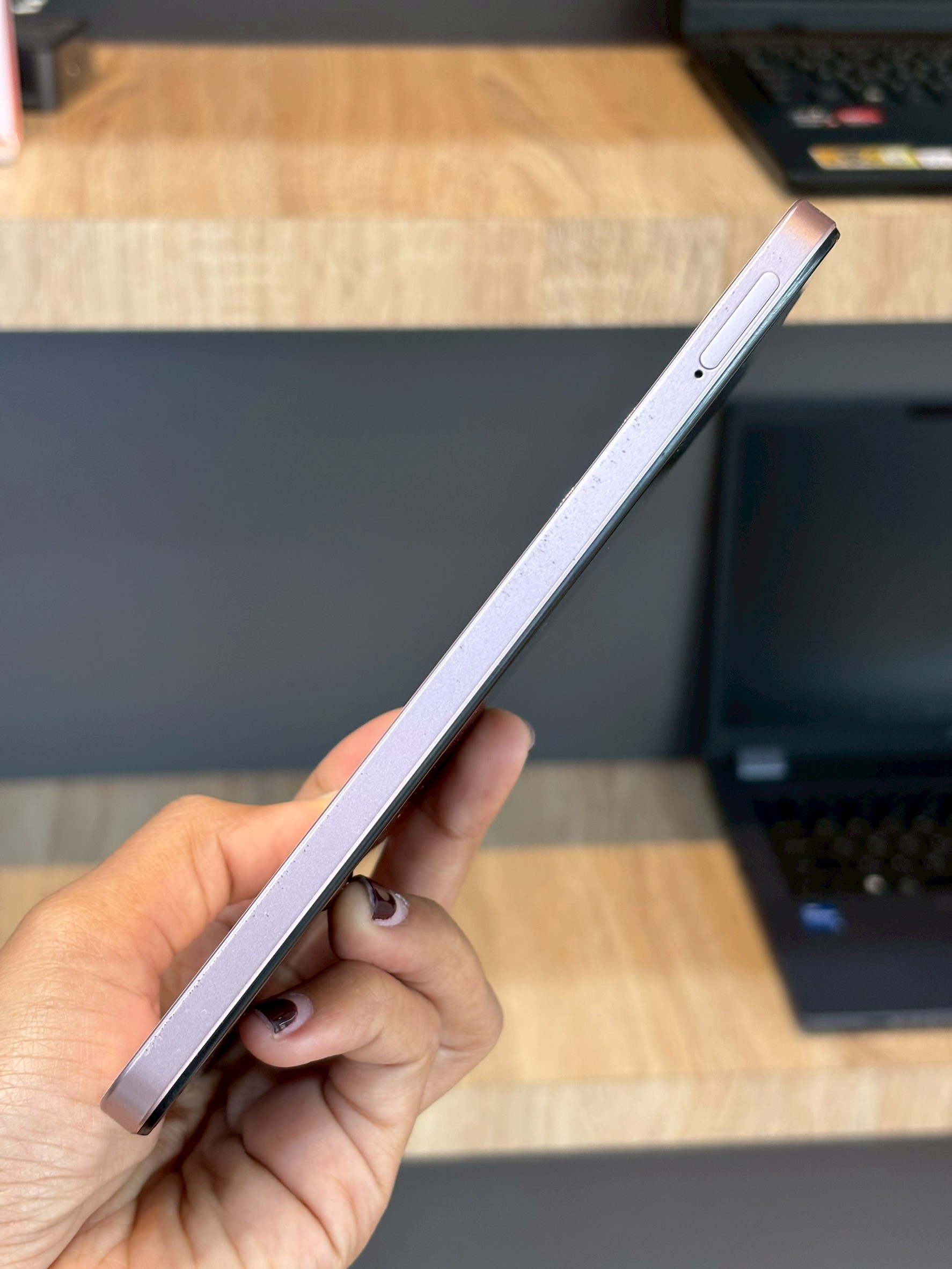 Realme C75X (6/128GB) สี Coral Pink