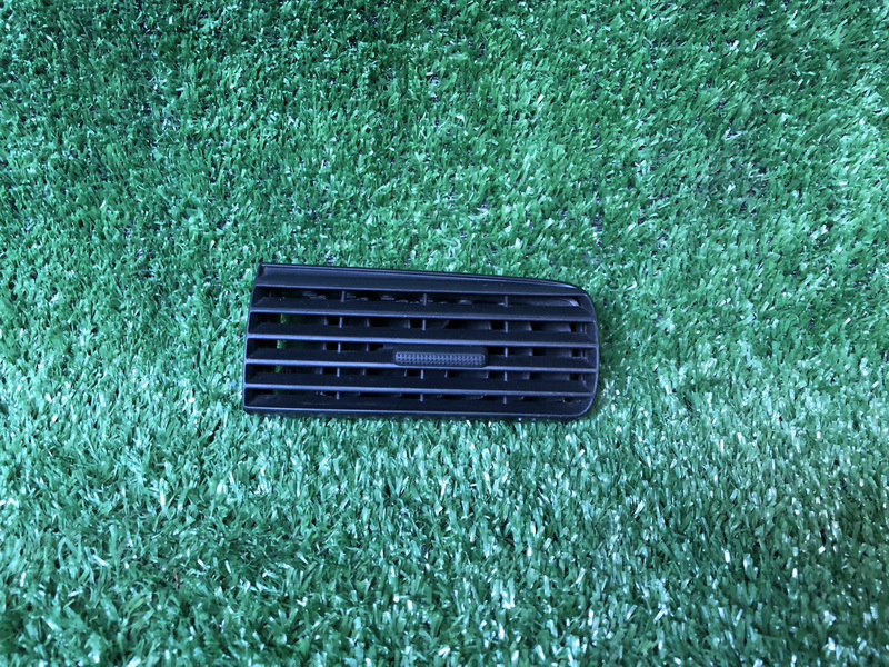 ช่องลมแอร์รถยนต์