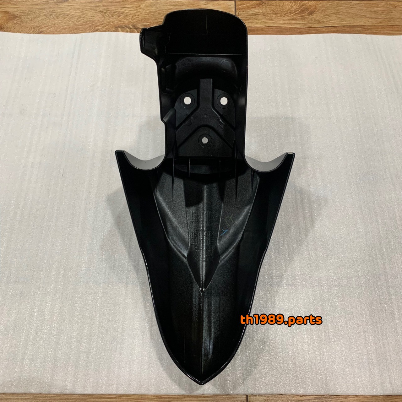 2SX-F1511-00-PD บังโคลนหน้าสีดำเงา (1723,SM12) GT125 2018-2021 อะไหล่แท้ YAMAHA