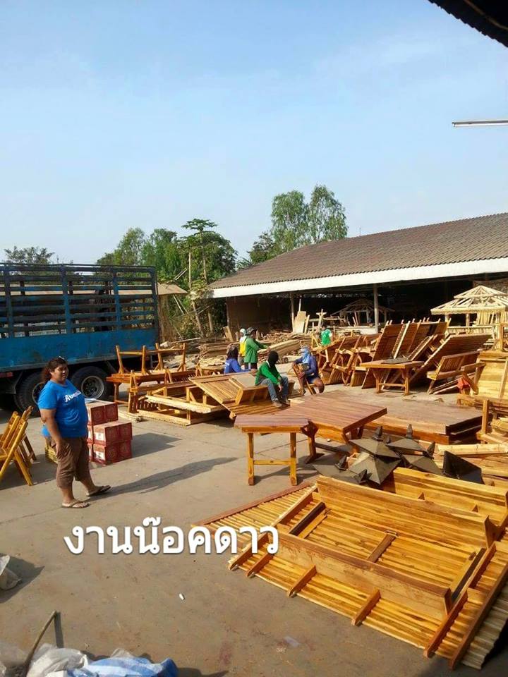 ( รหัส B2-กั้นเสา ) ศาลา ไม้สัก สีขาว คาขาว หลังตั้ง มีกั้นติดเสา2ด้าน /ขนาด 2x2x3 เมตร