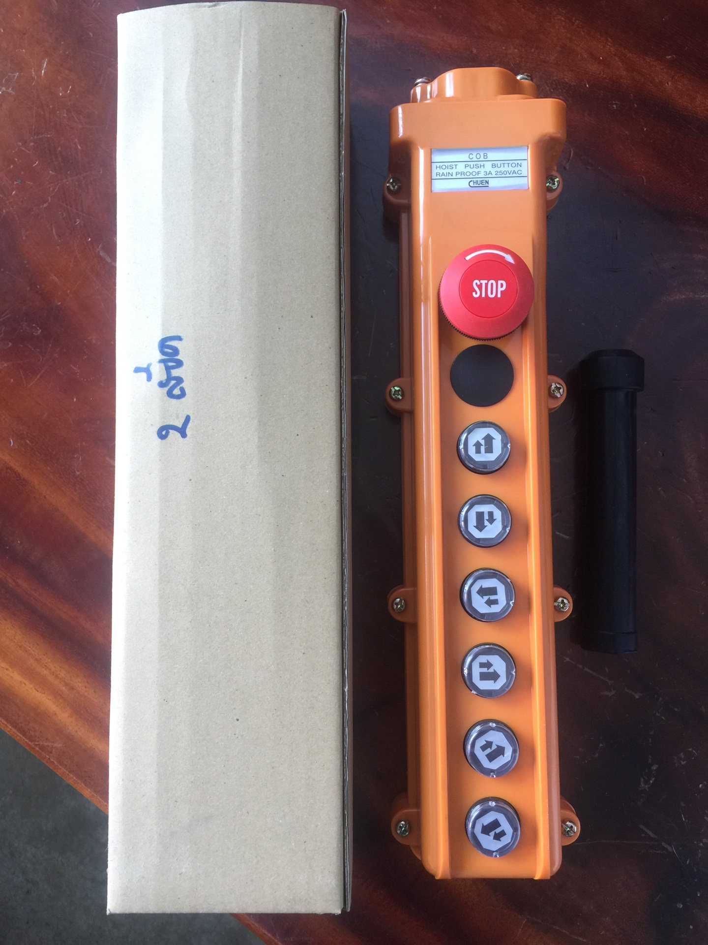 สวิทช์รอกไฟฟ้า 6 ปุ่ม 2 สปีด มี อีเมอร์เจนซี/COB124-3