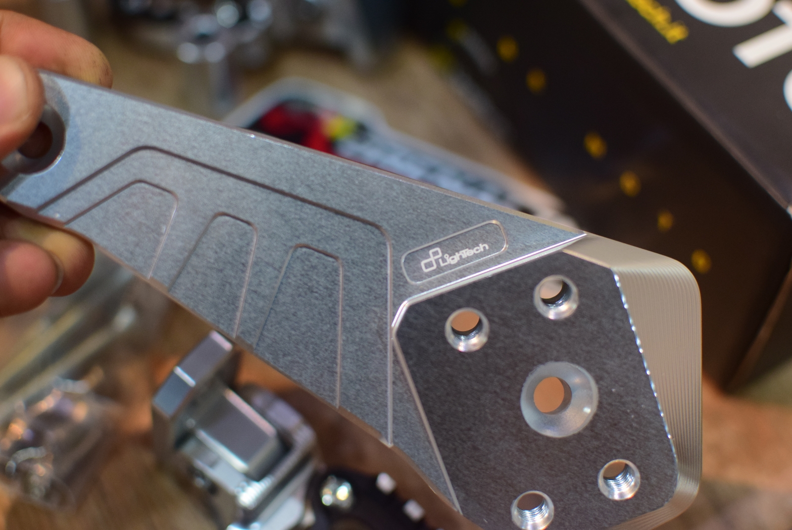 Lightech พักเท้า สำหรับ X-ADV 750 2021+