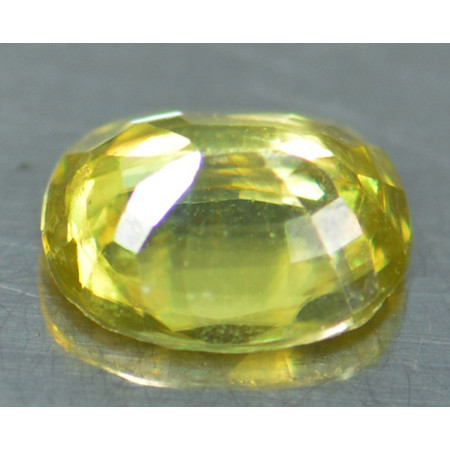 พลอยแท้สฟีน (Sphene) 0.80 กะรัต