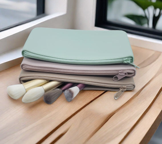 กระเป๋าแบบยาว,กระเป๋าอเนกประสงค์,กระเป๋าซิลิโคน,กระเป๋าใส่เศษเหรียญ,ขนาด20*11*2cm