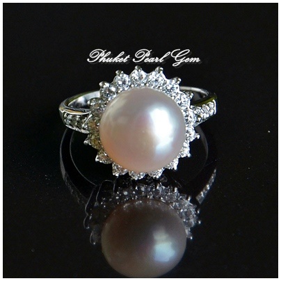 Elegance Silver Pearl Ring