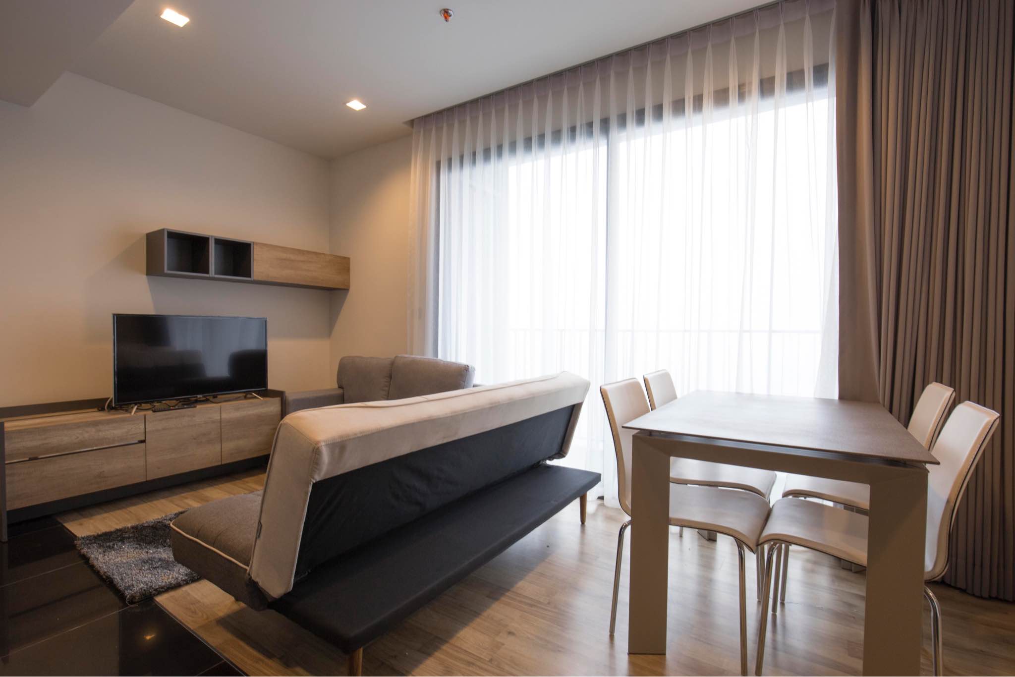 The Line Jatujak Mochit