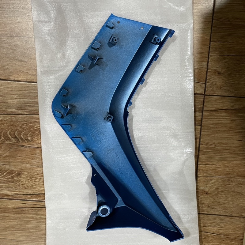 5YP-F8311-00-P4 บังลมข้างซ้ายสีน้ำเงิน SPARK135 อะไหล่แท้ YAMAHA