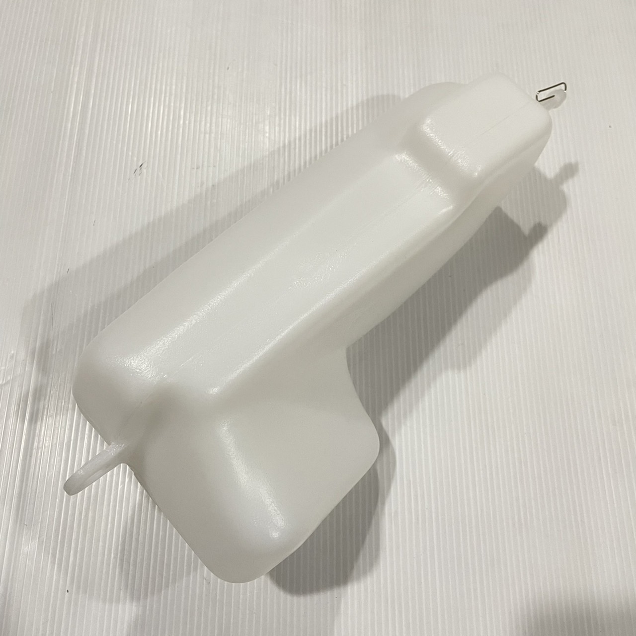 4NR-F1751-00 ถังน้ำมันออโตลู๊ป 2T สำหรับรุ่น RAINBOW, Y111 อะไหล่แท้ YAMAHA