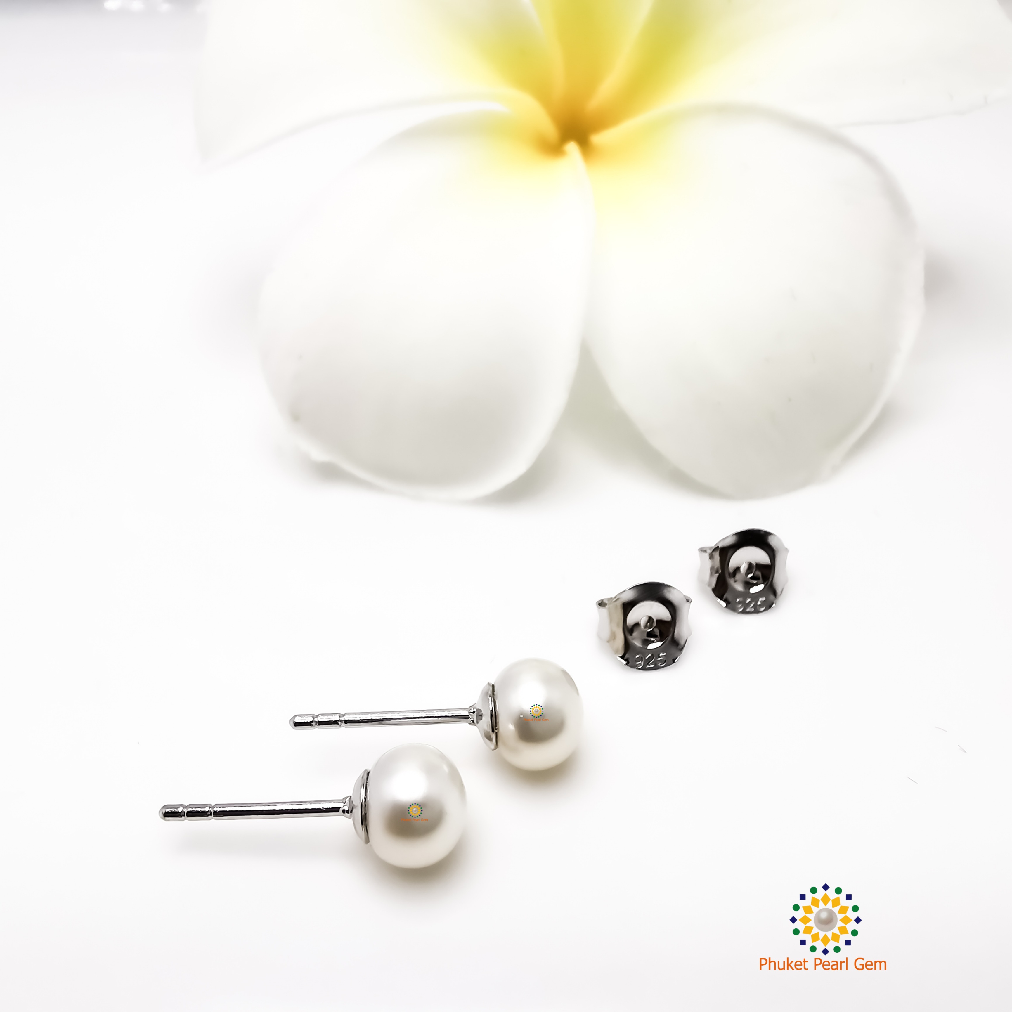 ต่างหูมุคลาสสิค 7 มิล ขนาดกำลังดี เหมาะกับทุกวัย