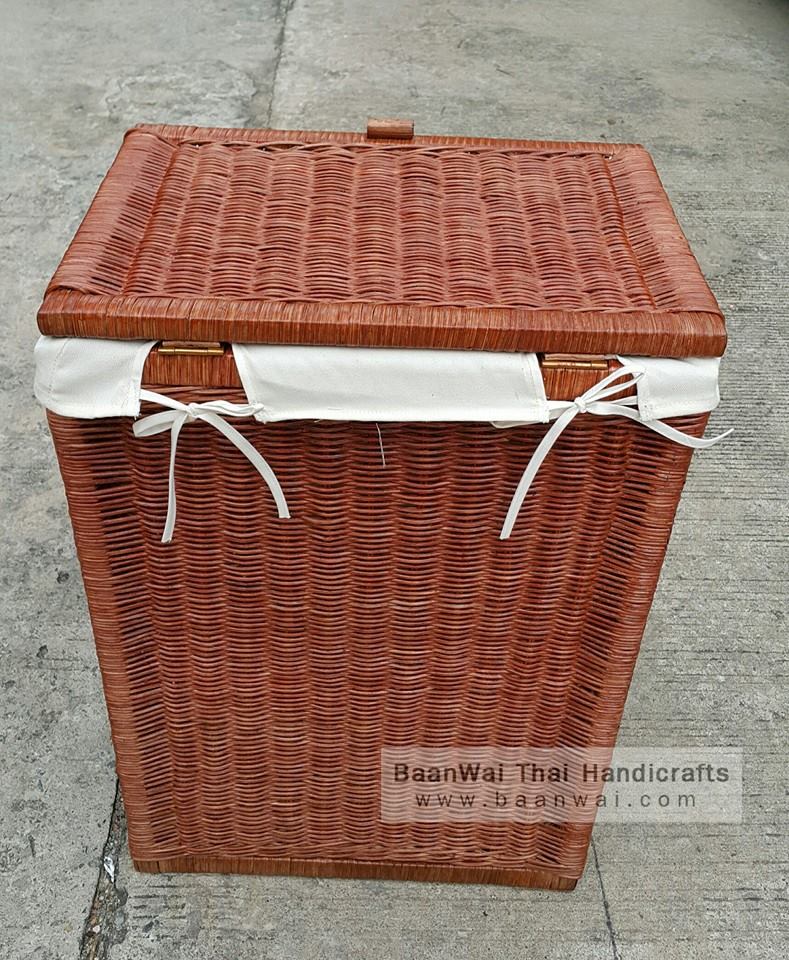 ตะกร้าผ้า หวายแท้ บุผ้า Size M : 30*40*56 cm