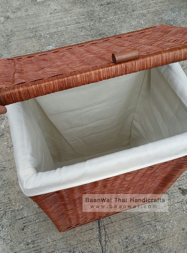 ตะกร้าผ้า หวายแท้ บุผ้า Size M : 30*40*56 cm