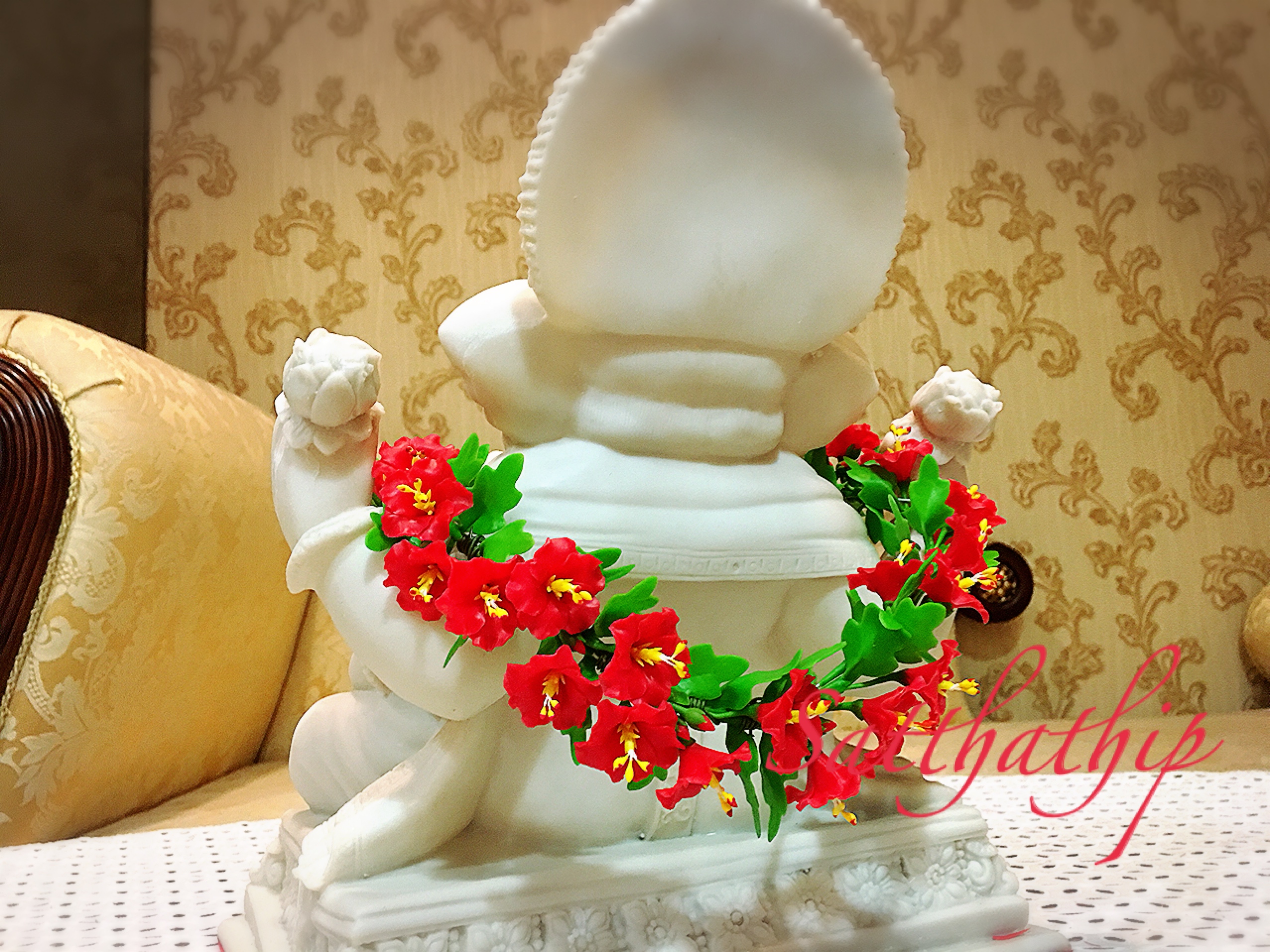 ดอกชบา - พวงมาลัยดอกชบา สีแดง ประดิษฐ์จากดิน/พวงมาลัยถวายพระพิฆเนศ-พระแม่ - Garland