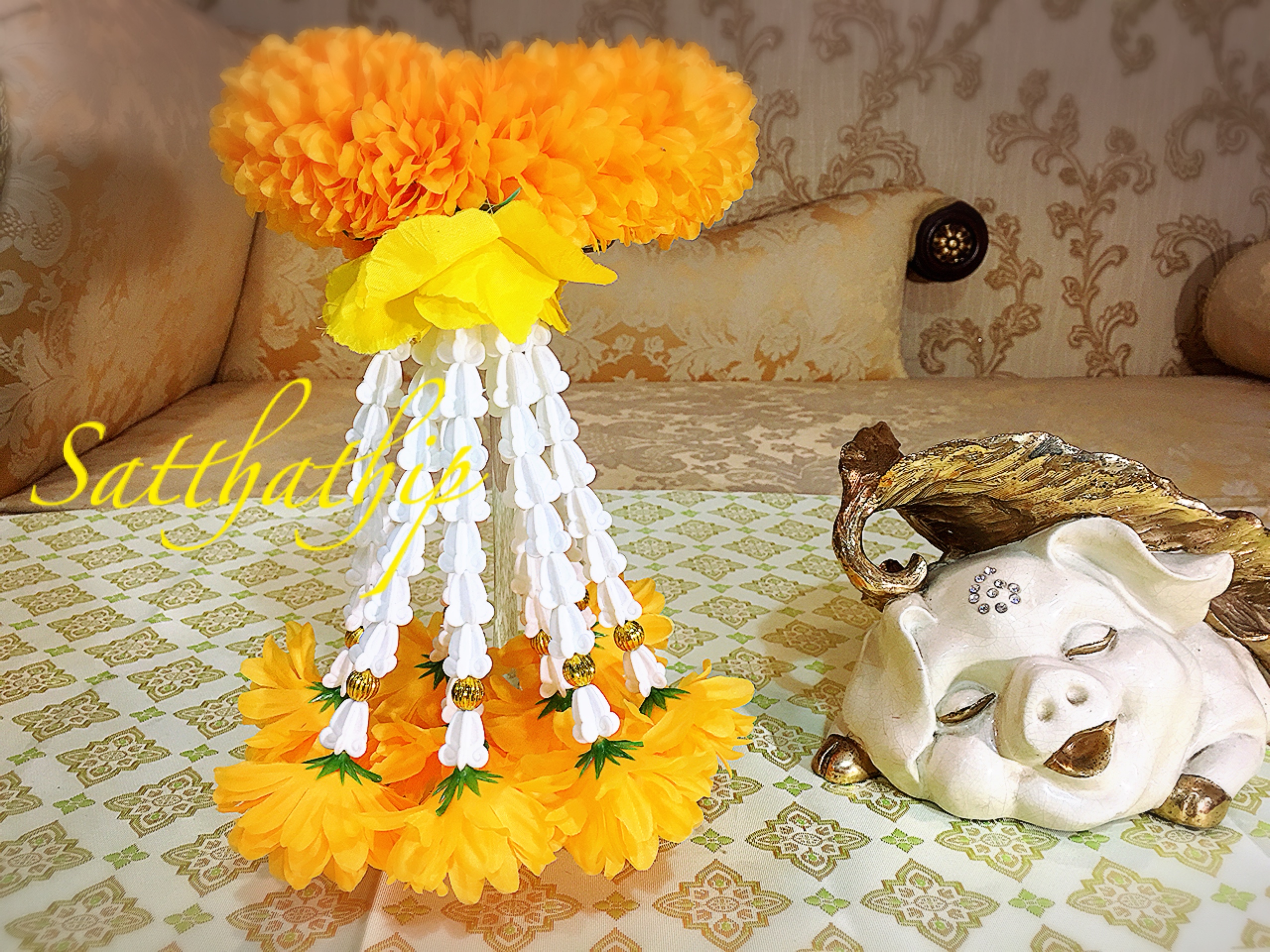 พวงมาลัยผ้า - พวงมาลัยดอกมัม ประดิษฐ์ - พวงมาลัยถวายศาลพระภูมิ - Fabric Garland
