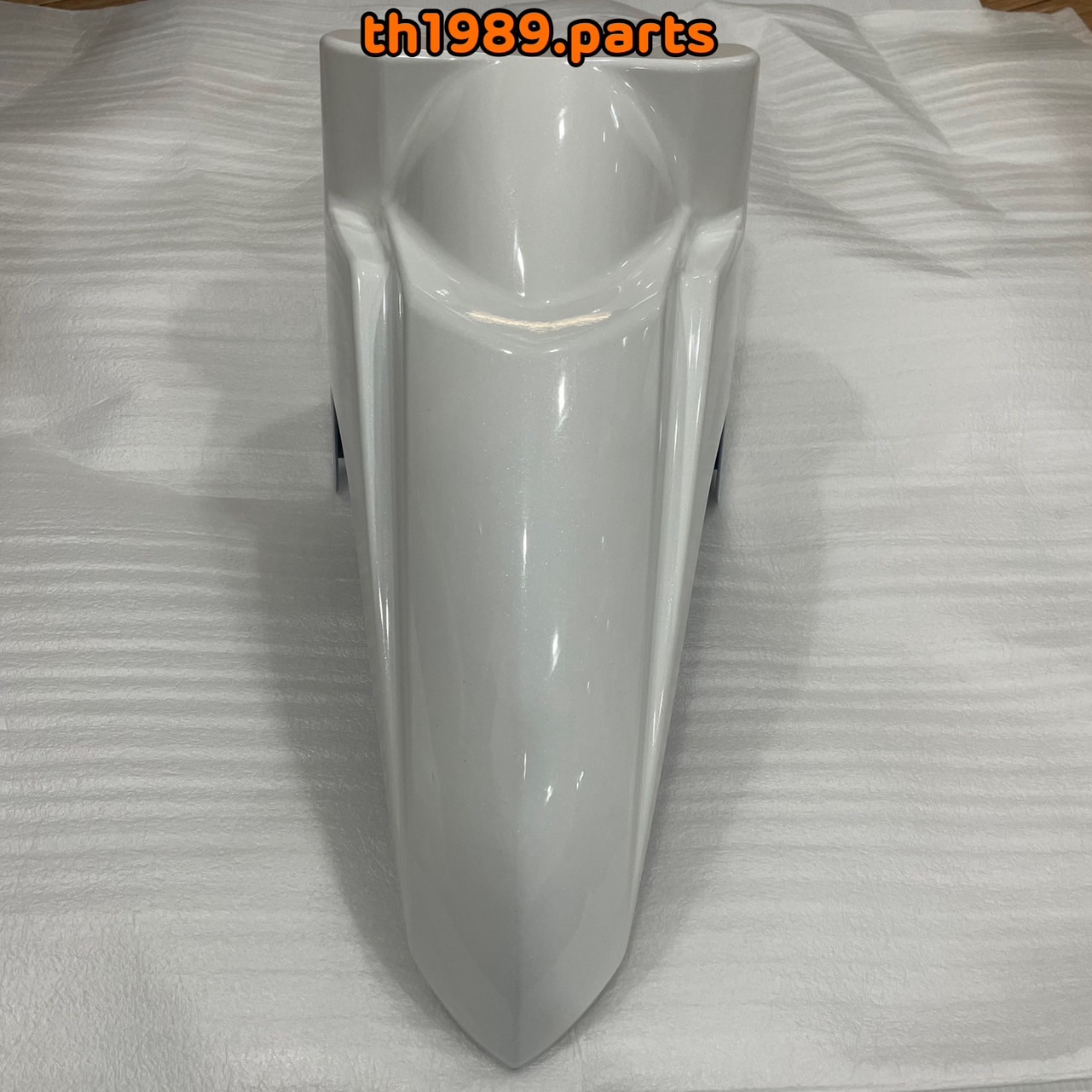 1PB-F1511-00-P7 บังโคลนหน้าสีขาว (1124, WM6) JUPITER RC อะไหล่แท้ YAMAHA