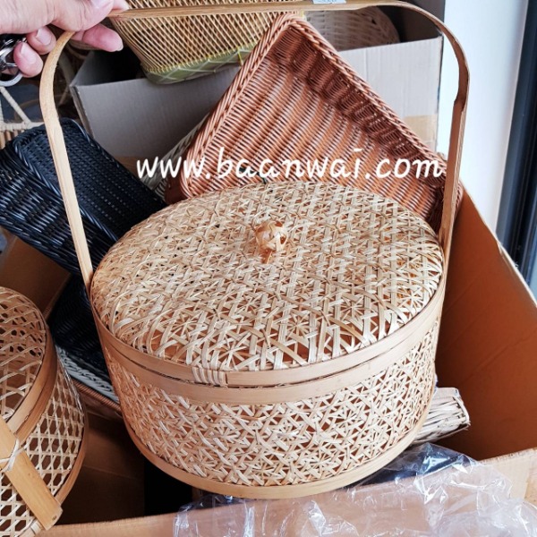 ปิ่นโตไม้ไผ่ ลายพิกุล ขนาด 12 นิ้ว