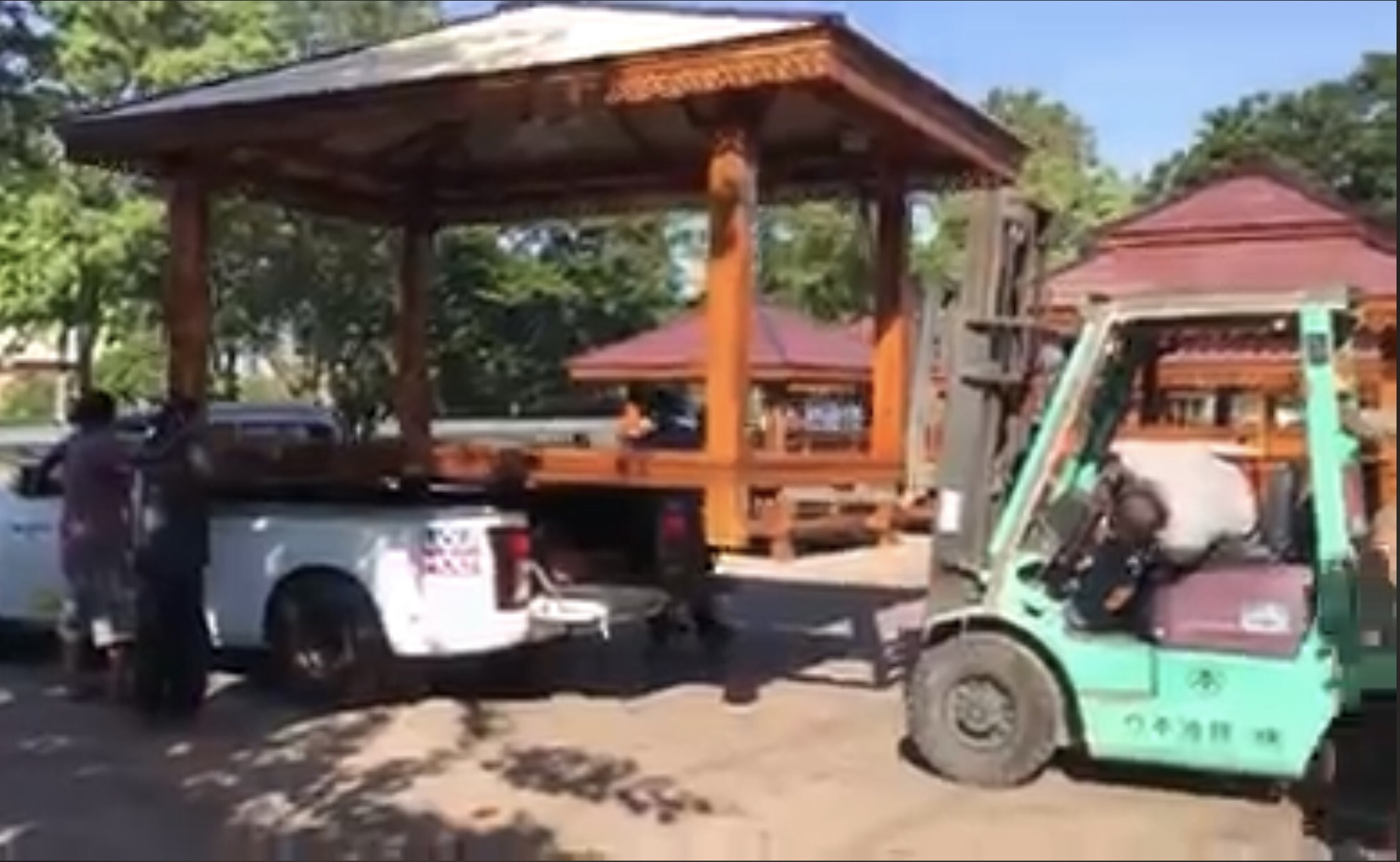 ( รหัส A1 ) ศาลา ไม้สัก แบบทาสีด้าน คาตาล2ชั้น / ขนาด 2.00x2.00x3.00 เมตร