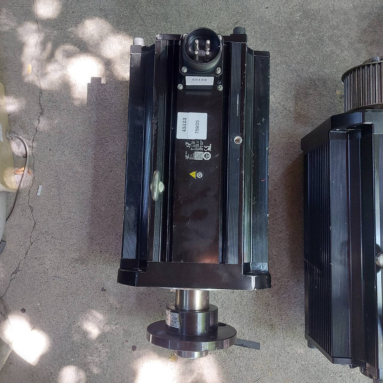 SGM7G-1EAFA61 YASKAWA SERVO MOTOR
