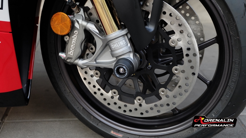 Evotech กันล้มล้อหน้า (FRONT FORK SPINDLE) สำหรับ Panigale V4