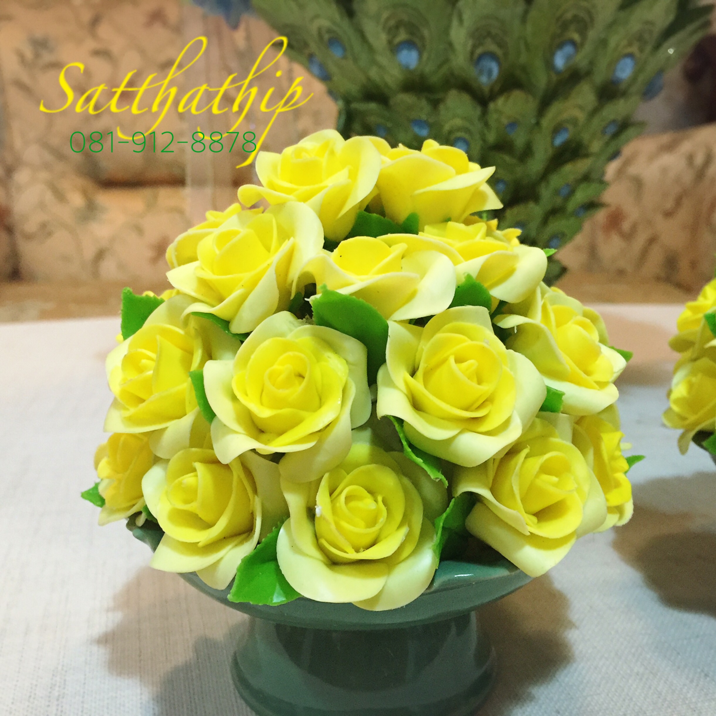 พานพุ่มดอกกุหลาบ - พานพุ่มดอกกุหลาบ (สีเหลือง) ประดิษฐ์จากดิน - Rose Flower - Phan bush