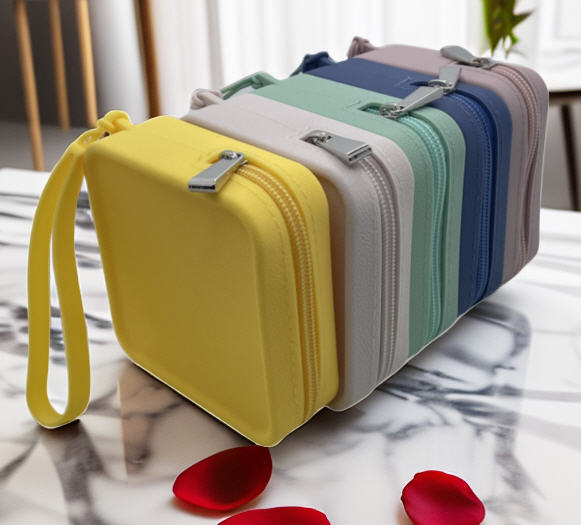 กระเป๋าอเนกประสงค์,กระเป๋าซิลิโคน,กระเป๋าใส่เศษเหรียญ,ขนาด10*10*3.5CM