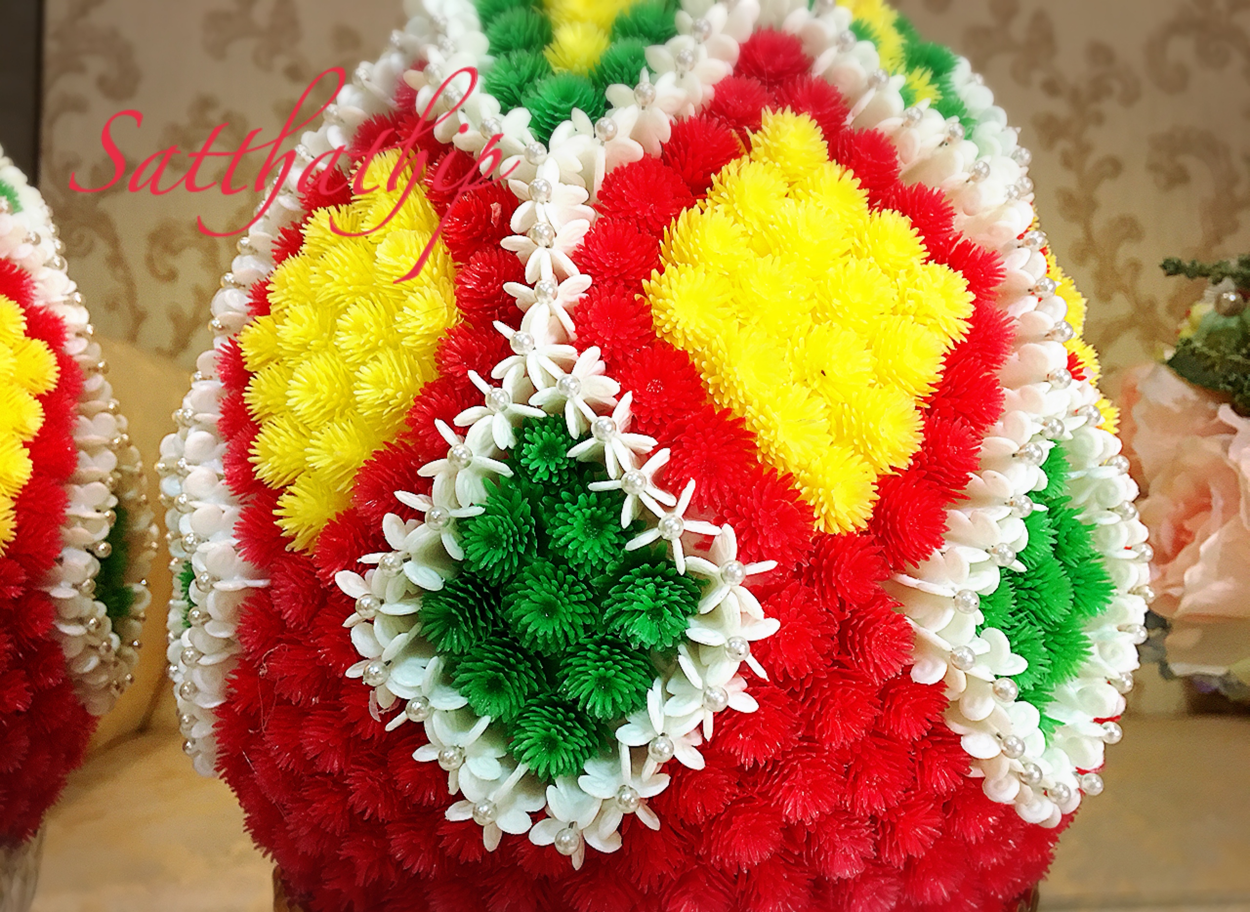 พานพุ่มดอกบานไม่รู้โรย พลาสติก - Panpum/Altar offerings