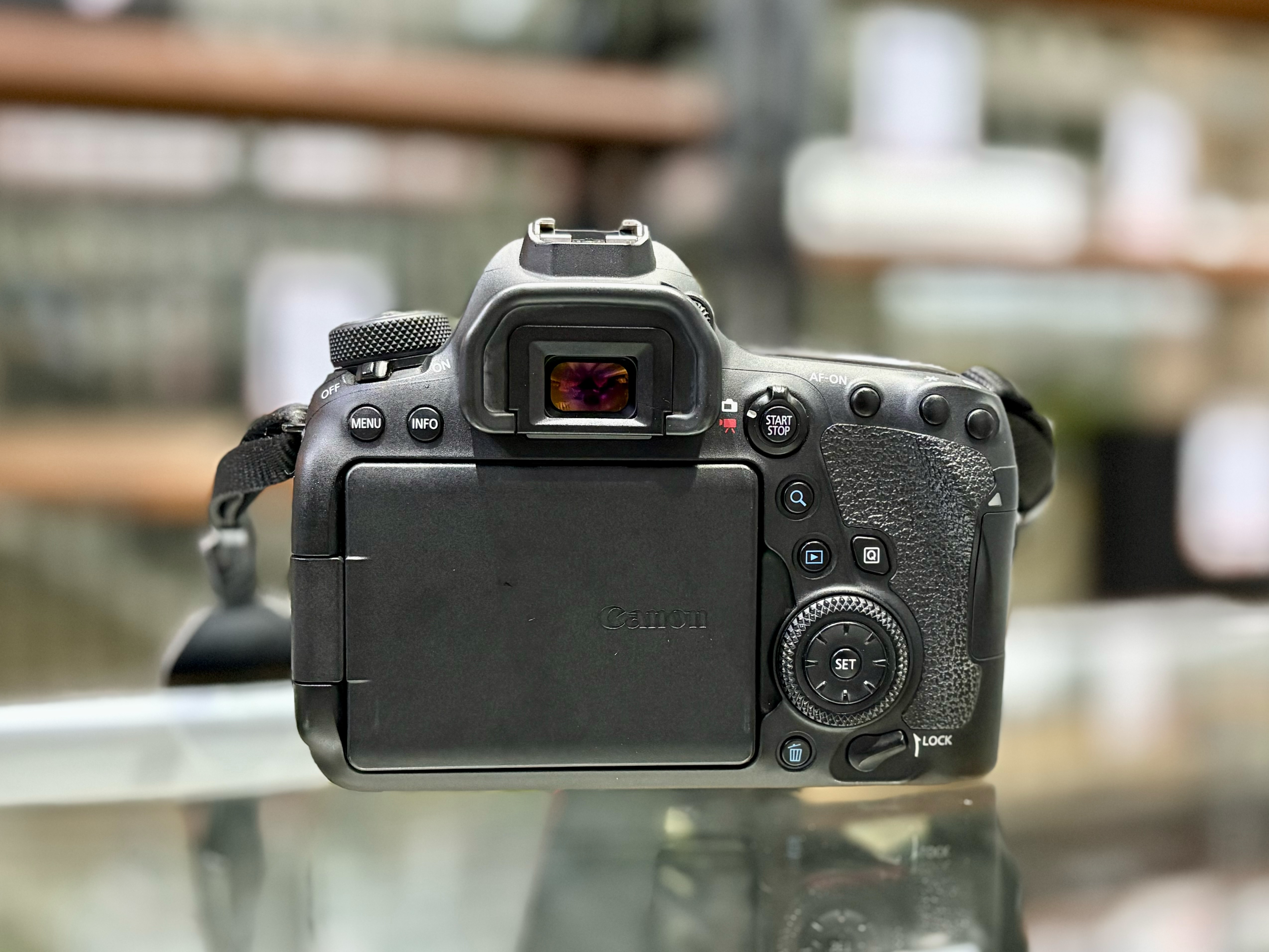 Canon EOS 6D Mark II