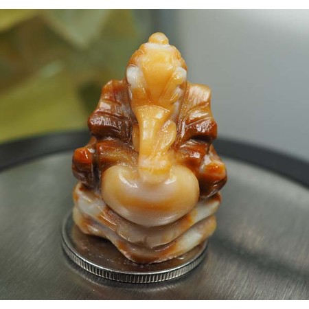ไม้กลายเป็นหินแกะสลักพระพิฆเนศวร 32.20 กะรัต