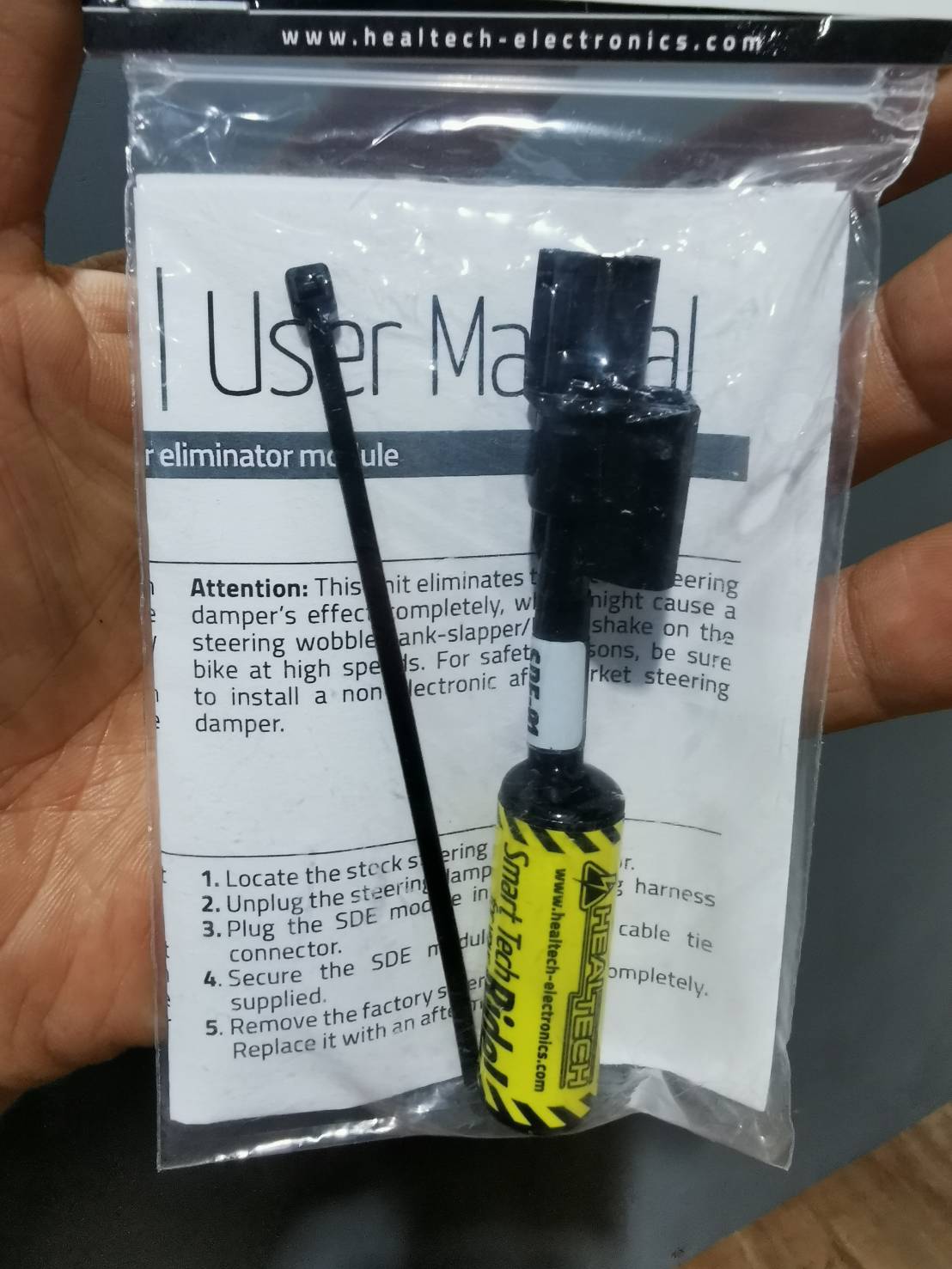 ตัวหลอกกันสะบัดไฟฟ้า Healtech สำหรับ Hayabusa 2021+