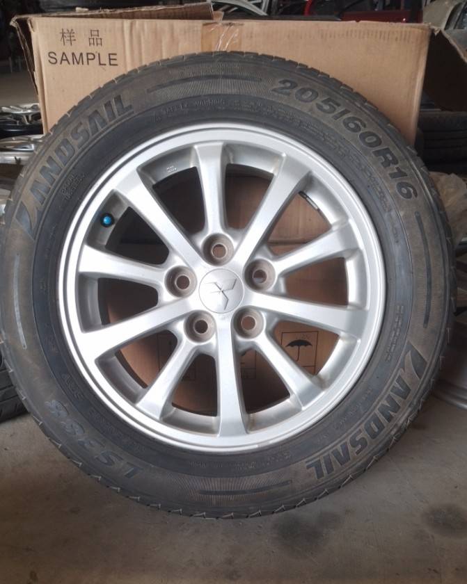 ล้อแม็ก R16 Mitsubishi มี2วง