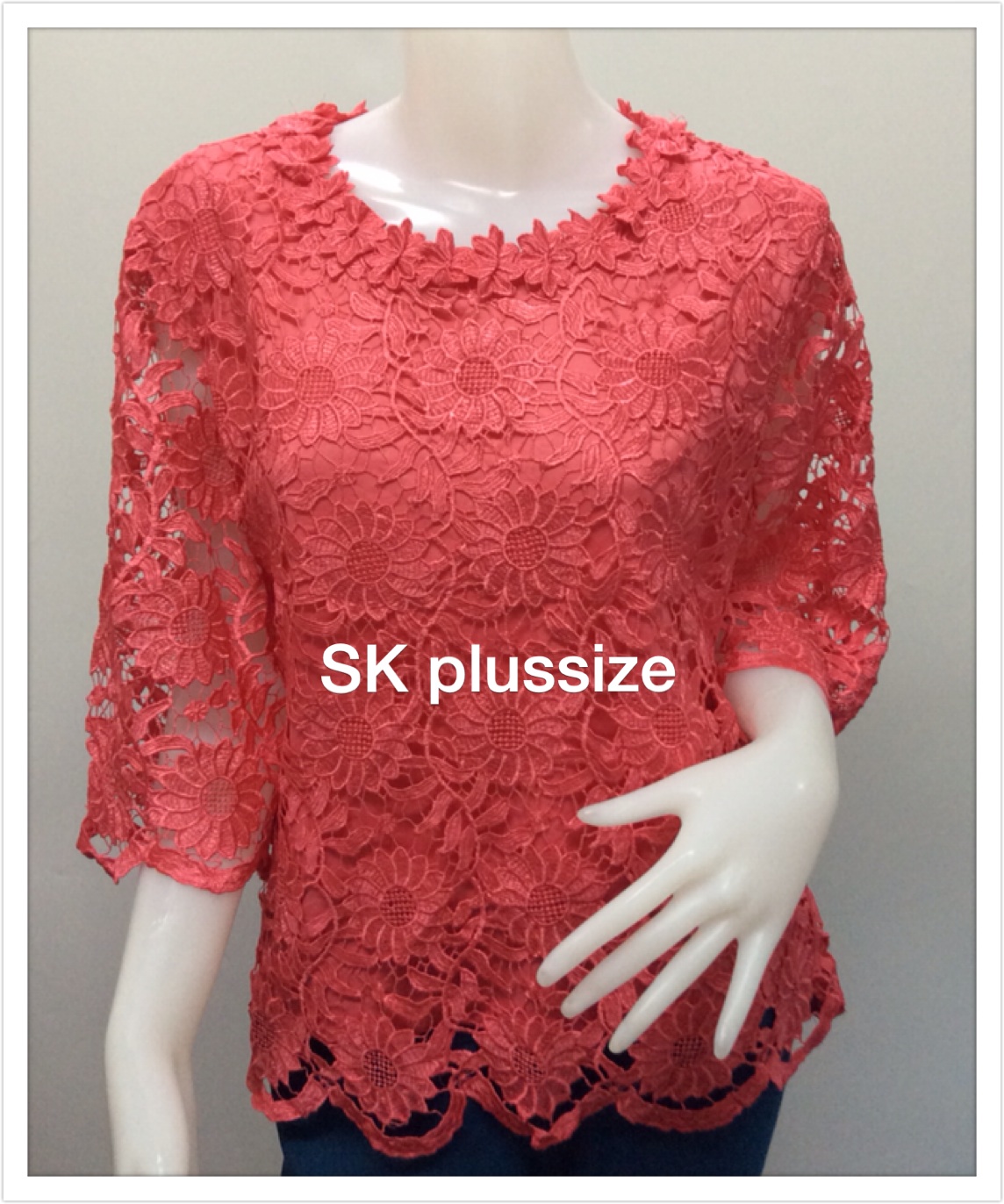 เสื้อลูกไม้ สีโอลด์โรส คอกลม แขน 3 ส่วน รอบอก 40 นิ้ว
