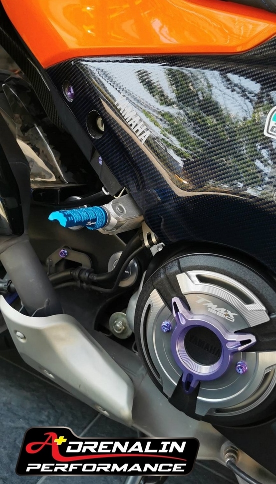 พักเท้าคนซ้อน พร้อมอแดปเตอร์ Lightech สำหรับ Tmax 530 560 2017+