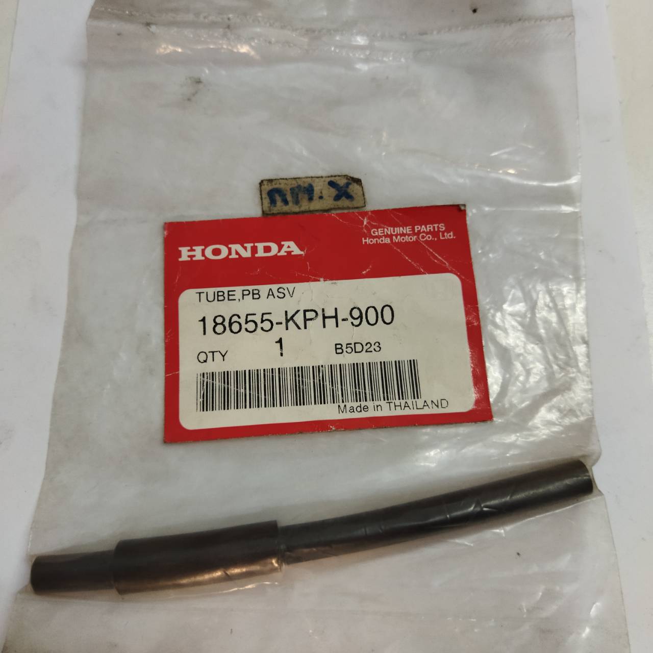 ท่อยางชุดควบคุมอากาศบำบัดไอเสีย สำหรับรุ่น WAVE125R อะไหล่แท้ HONDA 18655-KPH-900