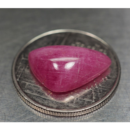 พลอยทับทิมแท้ (Ruby) 6.80 กะรัตสีม่วงแดง
