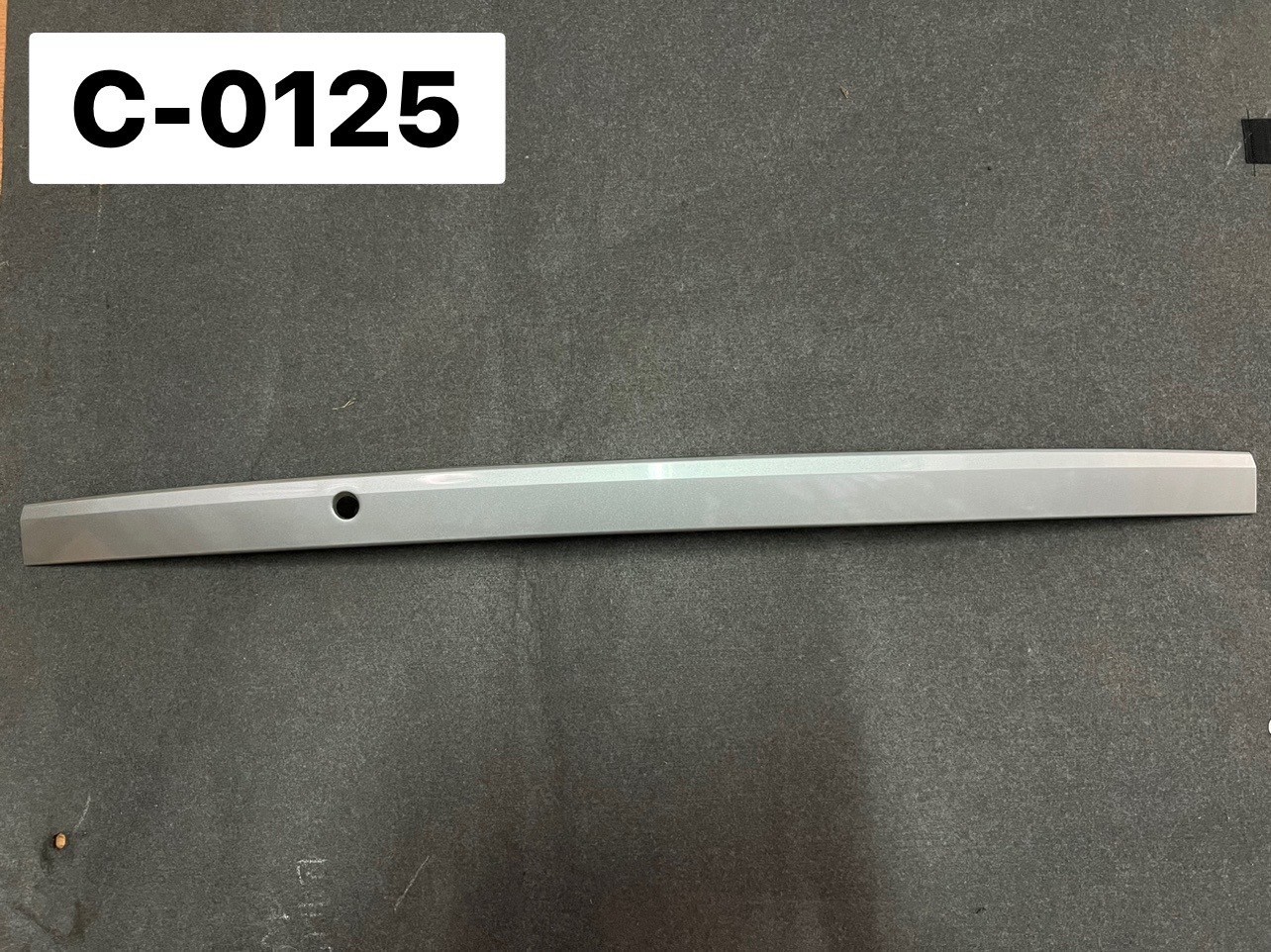 คิ้วครอบกลอนฝาปิดท้าย Toyota Vios 2014