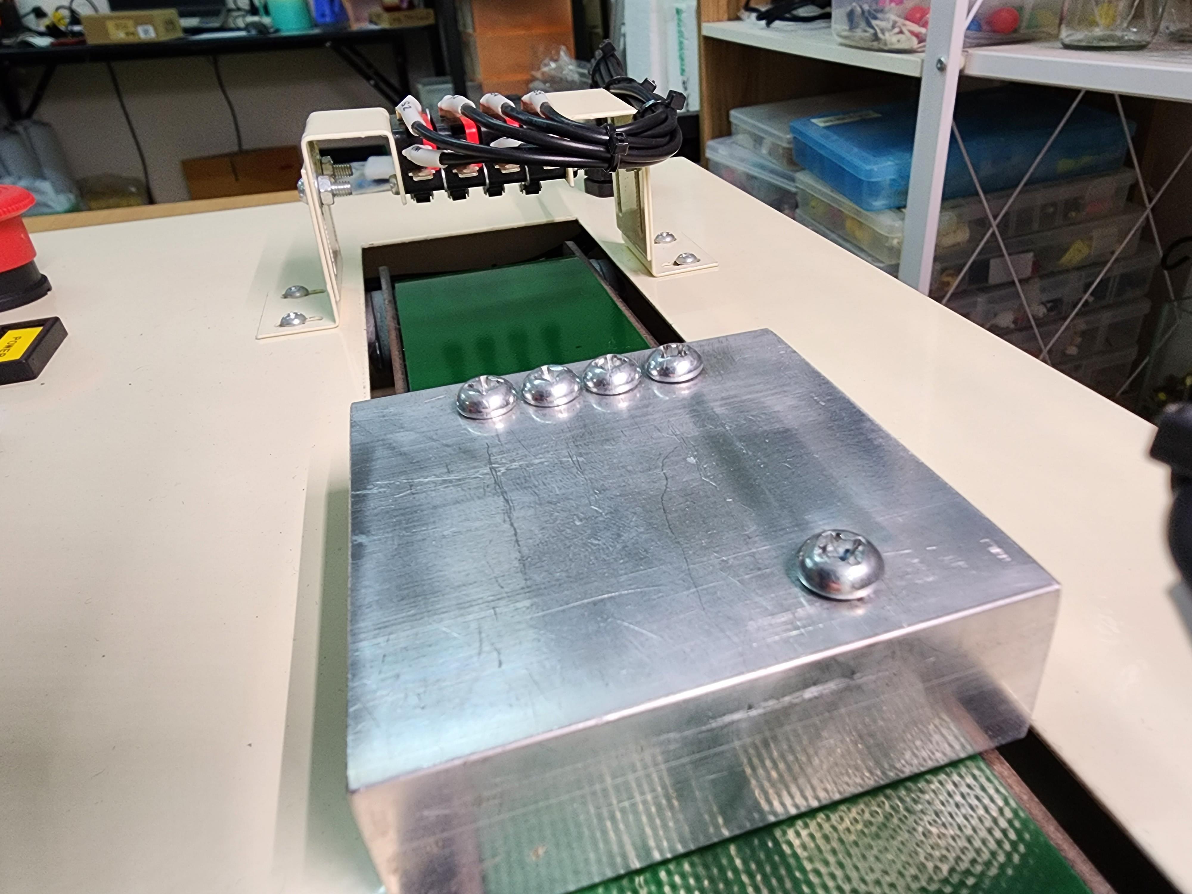 ชุดฝึกอบรม PLC พร้อม ชุด Conveyor สำหรับการจำลองการทำงานเครื่องจักร