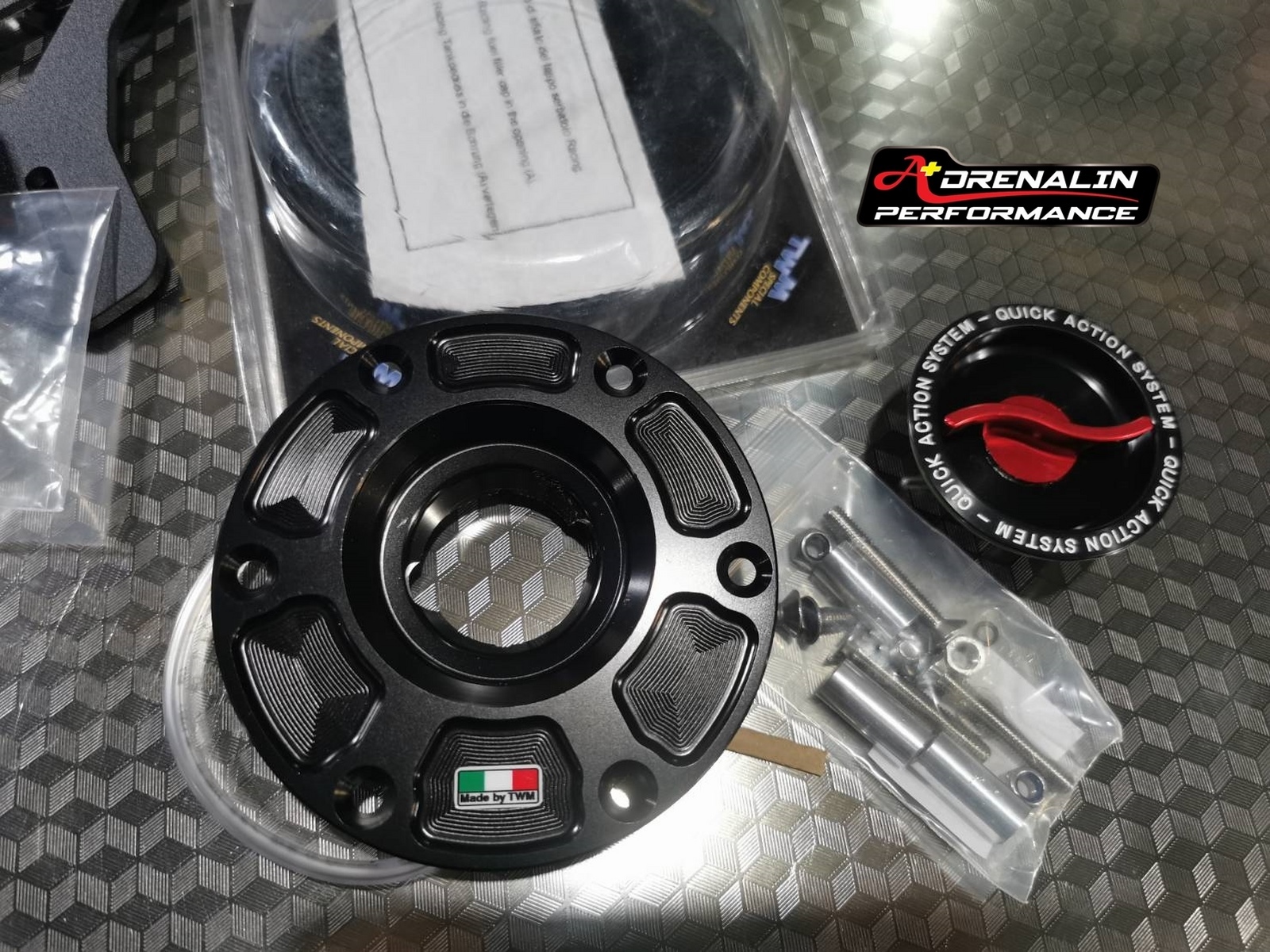 ฝาถังน้ำมัน TWM สำหรับ Trident 660