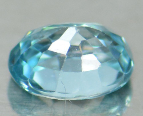 เพทาย (Blue Zircon) 1.20 กะรัตสีฟ้า