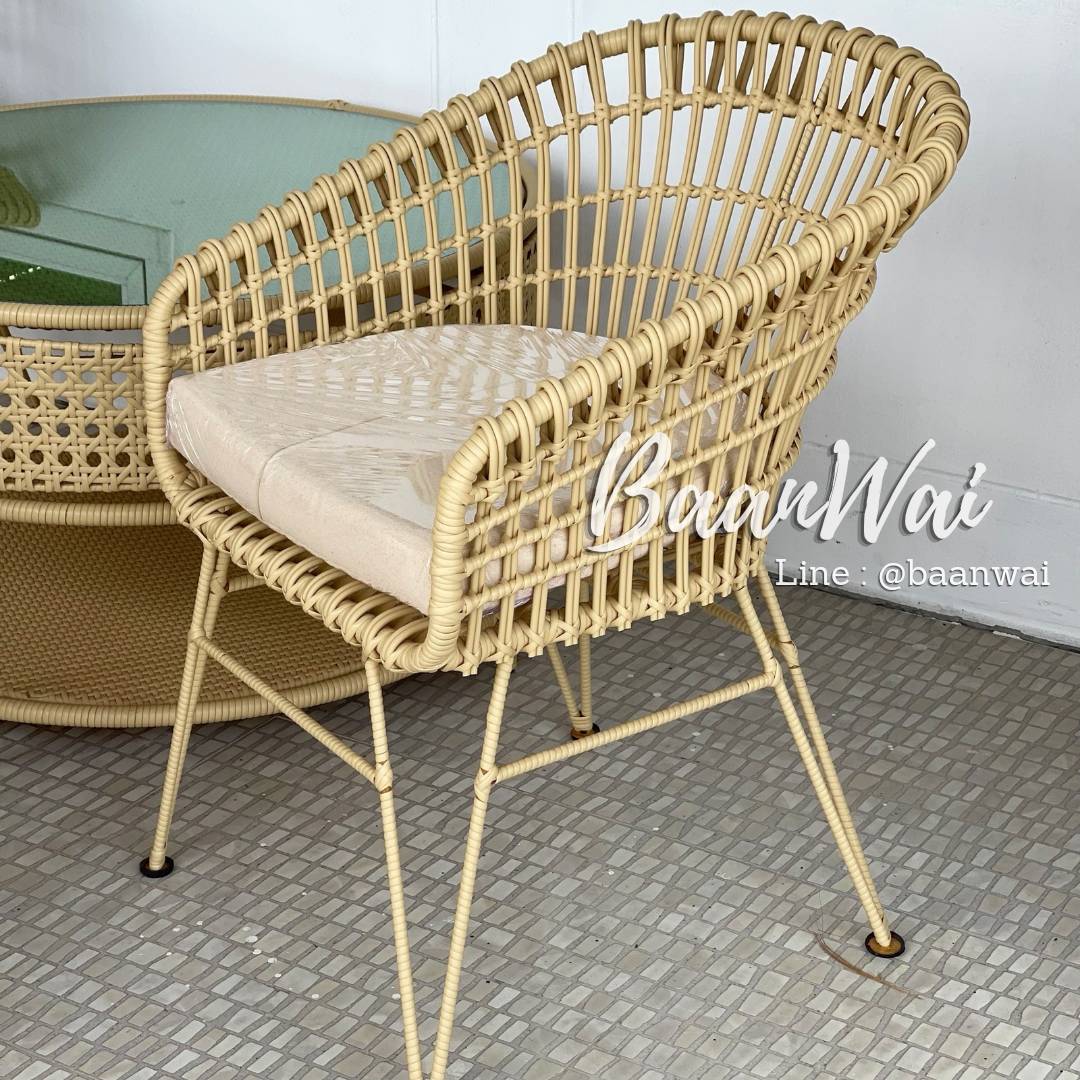 โต๊ะ เก้าอี้ หวายเทียม