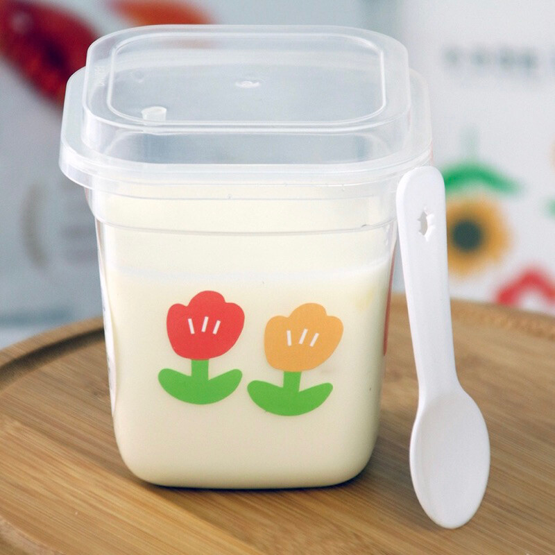 ถ้วยพุดดิ้ง PP เหลี่ยม 280 ml. ฝาปิด+ ช้อน 25 ใบ (09-8155)