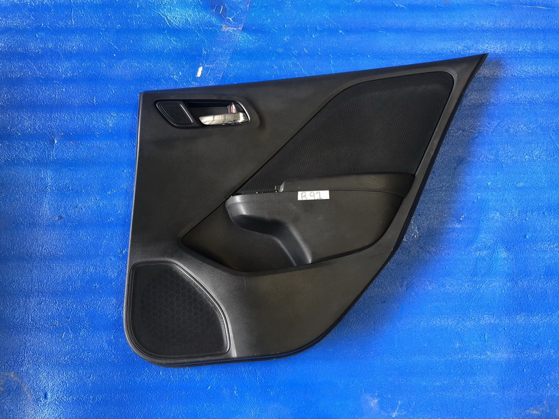 แผงประตู