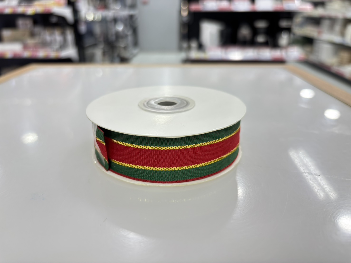 ริบบิ้นลายคริสต์มาส 2.5 ซม. 22 เมตร NY25062 (12-8613)