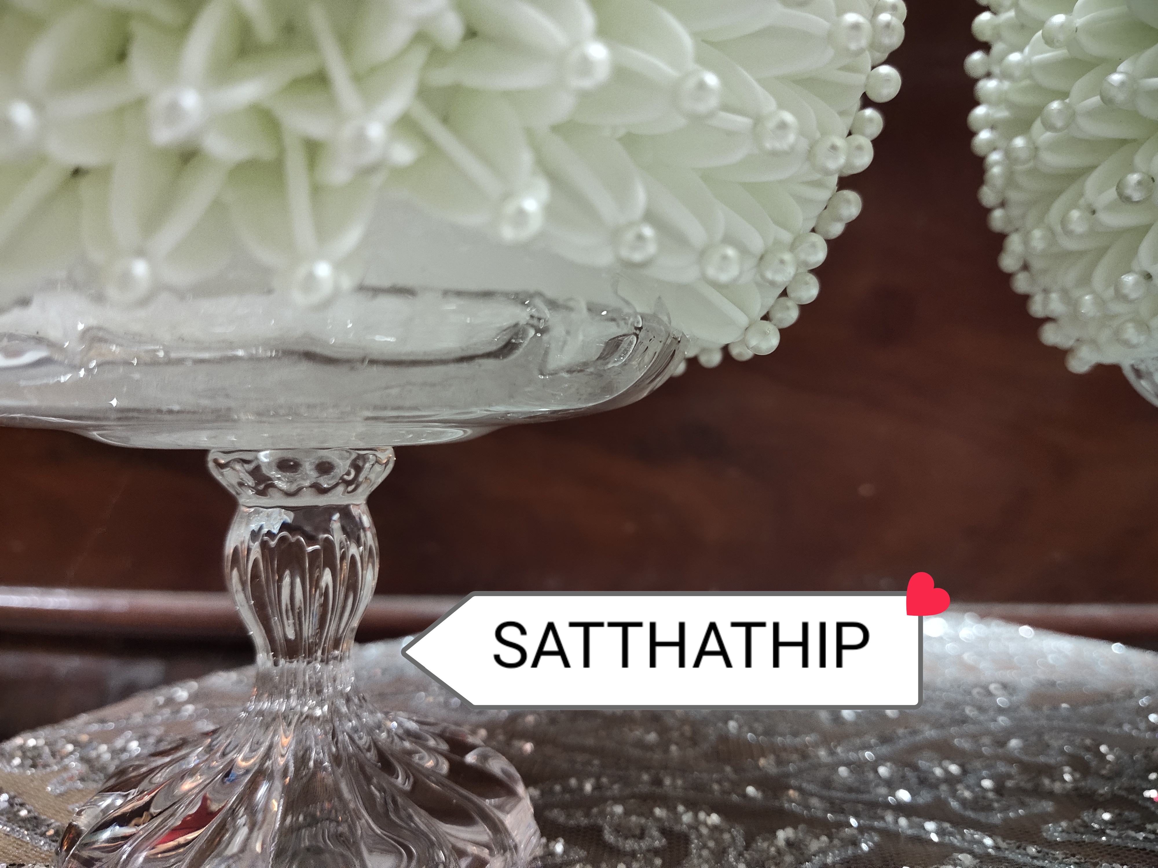 พานพุ่ม - พานพุ่มสักการะ - พานพุ่มดอกรัก - พานพุ่มดอกรักประดิษฐ์ (พลาสติก) - พานพุ่มสีขาว - Panpum