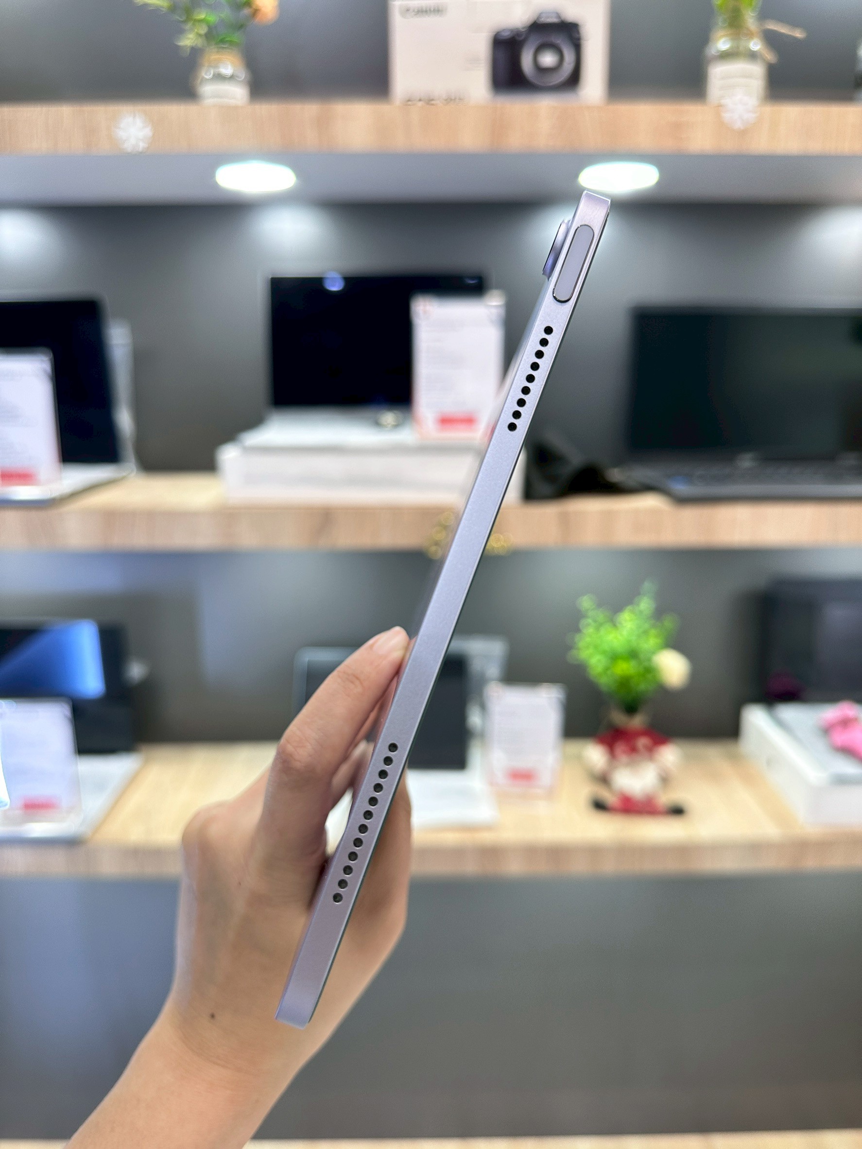 iPad Air 11-inch (M3) 128GB WiFi Purple