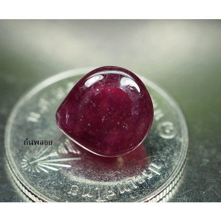 พลอยทับทิม (Ruby) 6.76 กะรัตสีชมพู