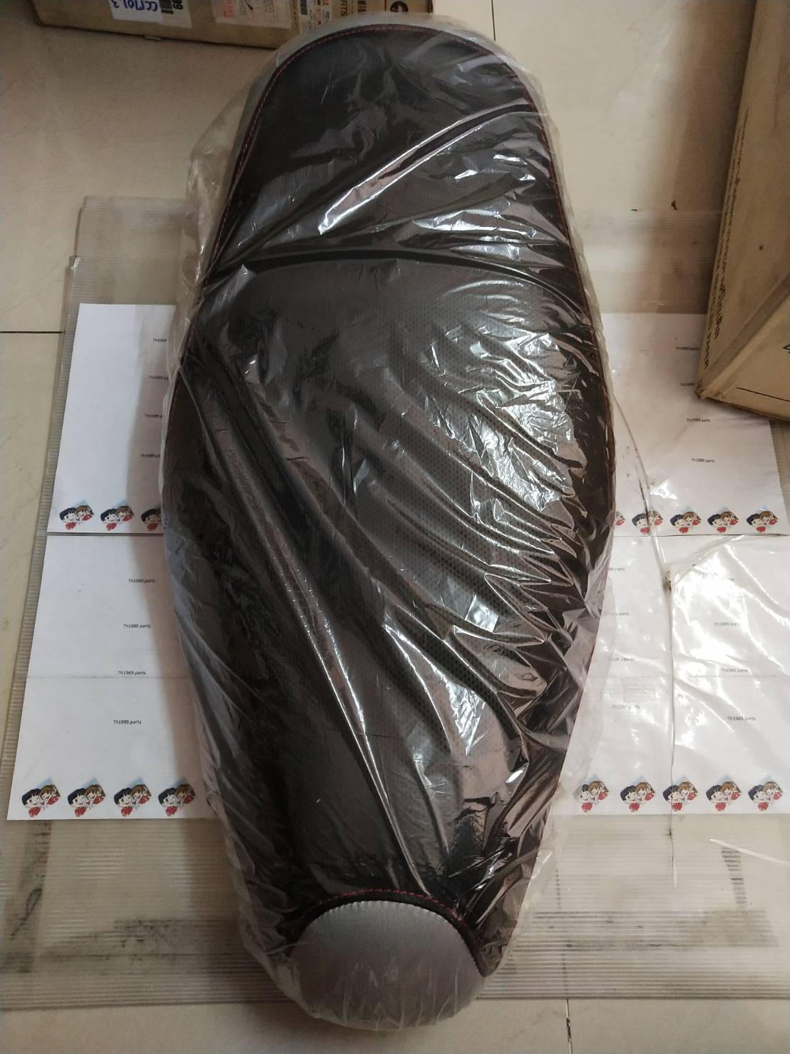 ชุดเบาะ สีดำ สำหรับรุ่น FINO ปี2007 อะไหล่แท้ YAMAHA 4D0-F4730-00