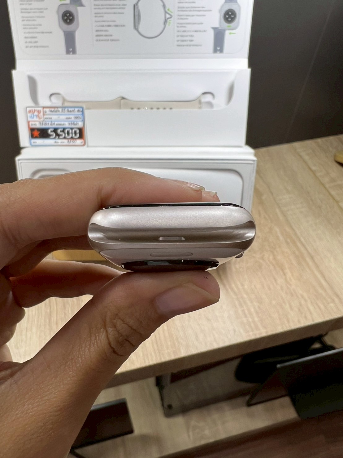 Apple Watch SE GPS อะลูมิเนียม 40 มม. (GEN 2) สี Starlight