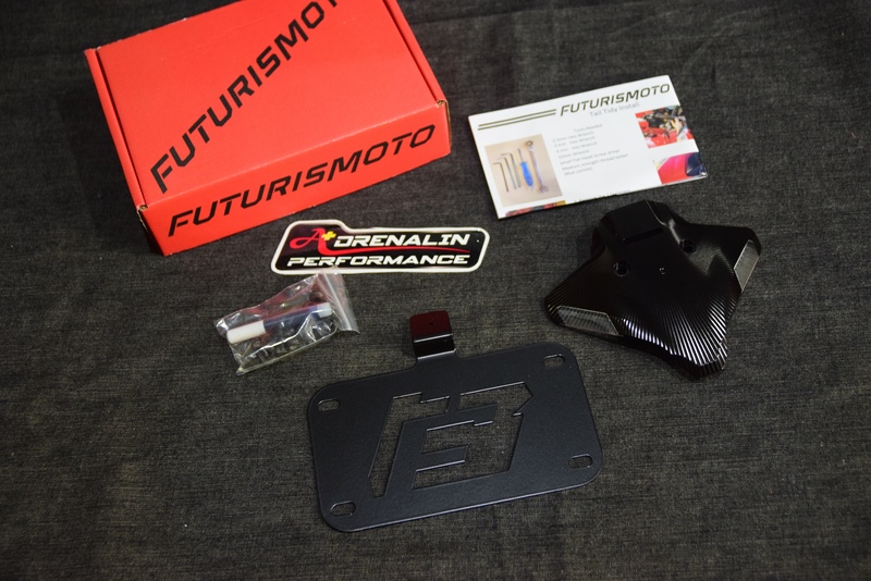 ท้ายสั้น futurismoto สำหรับstreet fighter V4 V2 ไฟเลี้ยวในตัว