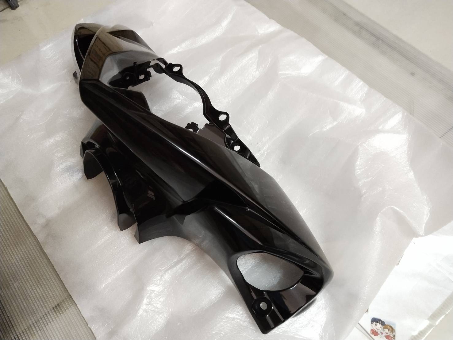 ฝาครอบแฮนด์หน้าสีดำ มีโอ 125i สำหรับรุ่น MIO125i อะไหล่แท้ YAMAHA 1PN-F6143-00-P0