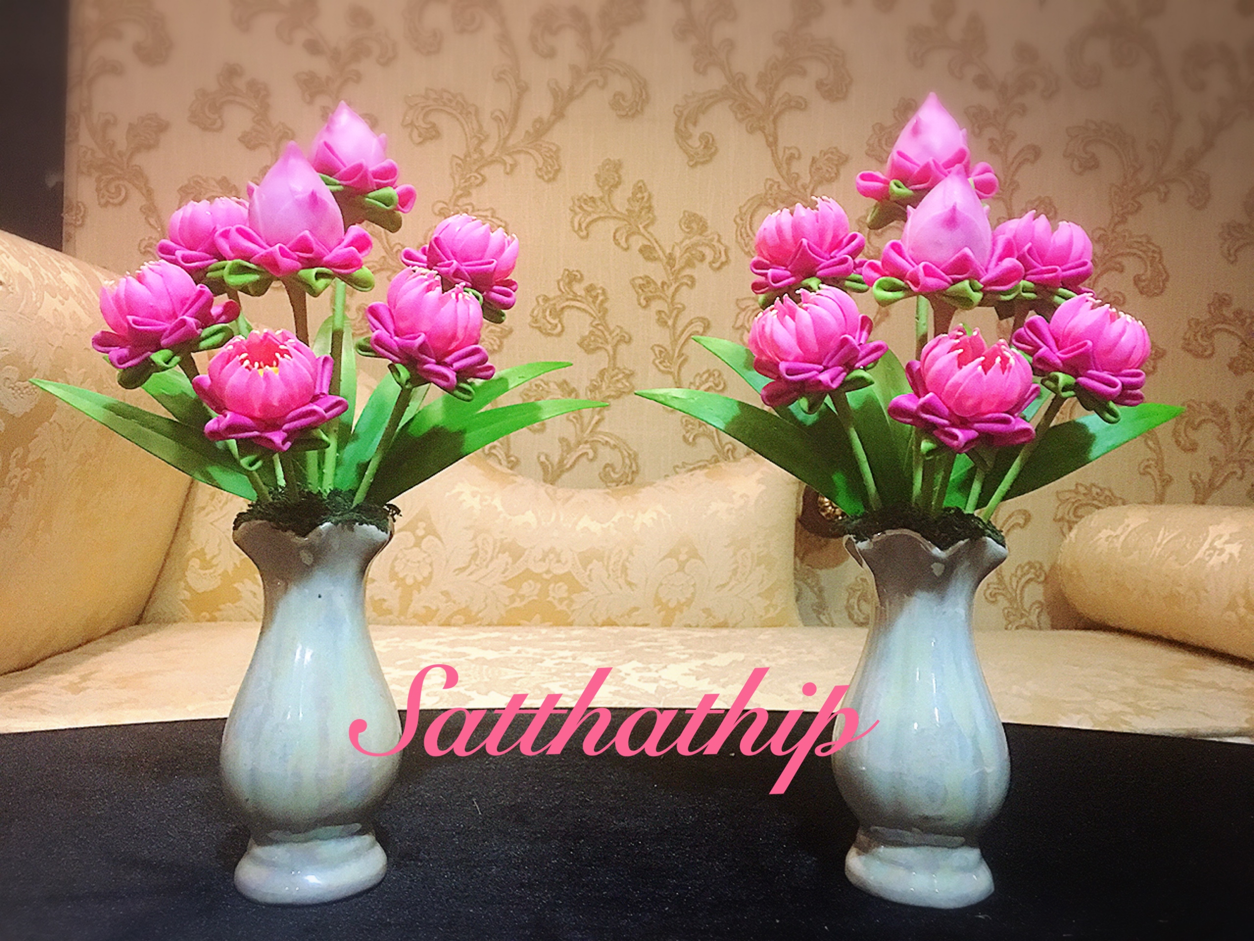 แจกันดอกบัว - ดอกบัวประดิษฐ์ - แจกันดอกบัวพับ (ข้างละ 7 ดอก) ประดิษฐ์จากดิน - แจกันดอกบัวประดิษฐ์ - Lotus Flower